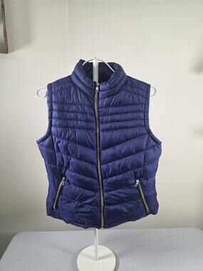 SNOBBISH Women’s S Blue Quilted Puffer Vest Plush Lined Gold Zip Pockets